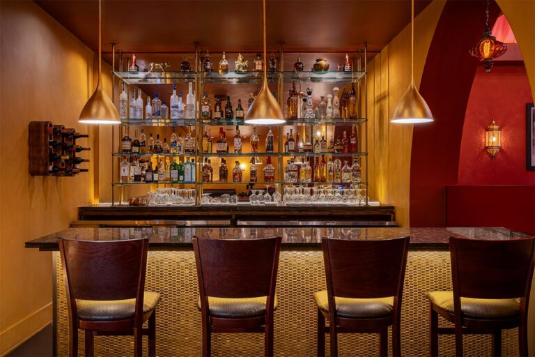 bar